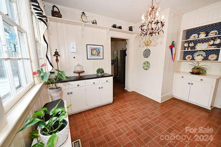 Breakfast Room