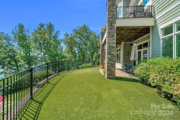 LOW MAINTENANCE BACKYARD