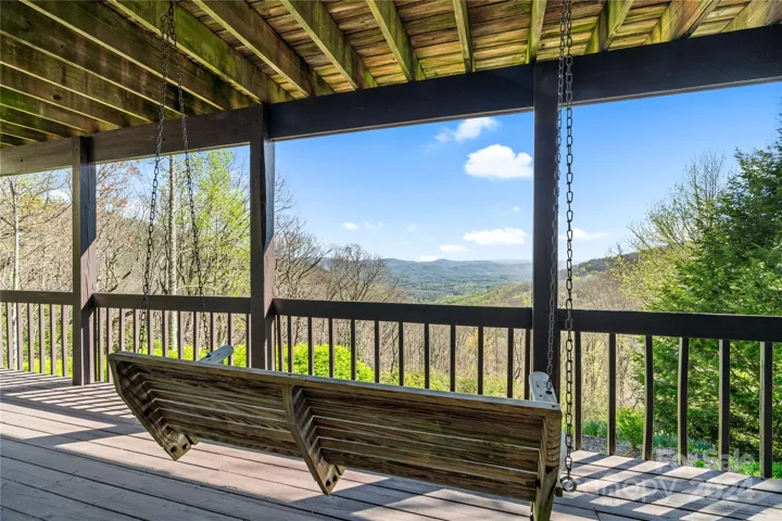Lower-level deck