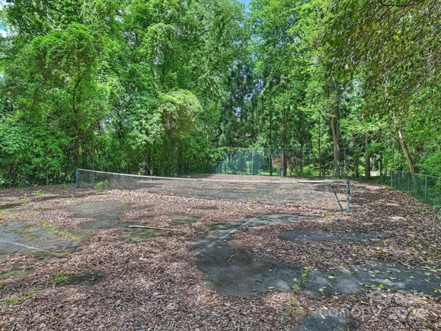 Tennis Courts