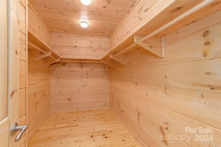 Huge Primary Bedroom Walk-In Closet
