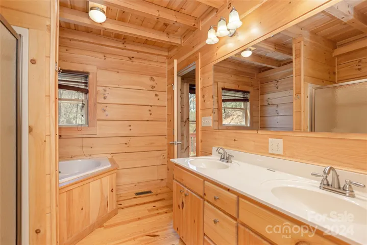 Primary Ensuite Bathroom