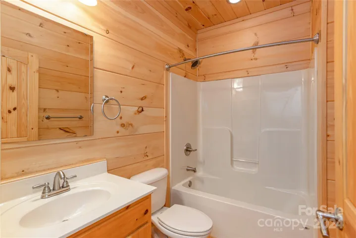 Second Full Bathroom