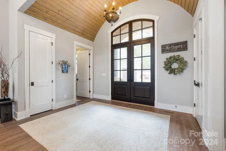 Foyer with Barrel Ceiling