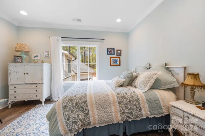 Suite 4 with Ensuite Bath