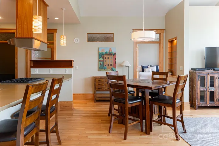 Dining and Breakfast Bar