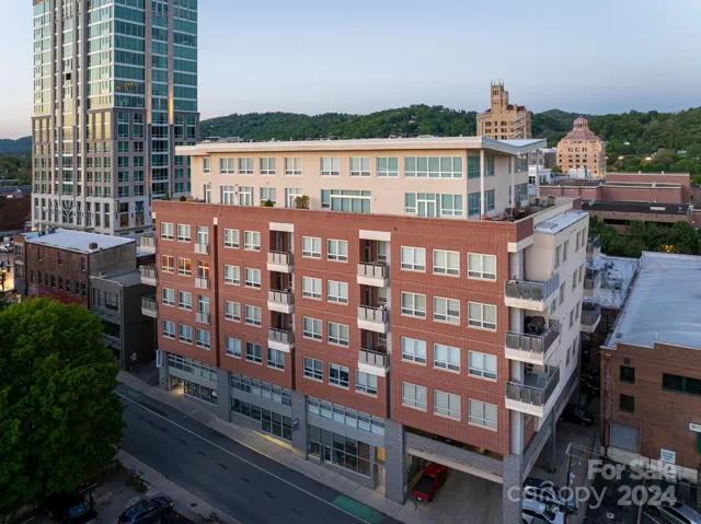 12 S Lexington Ave Condo Building