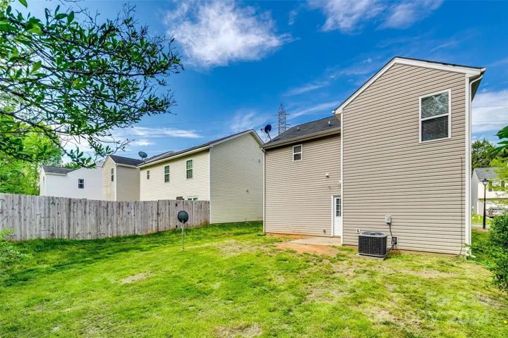 Alternate view of the back yard.