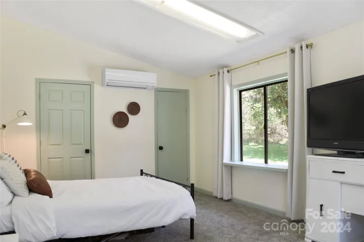 Bedroom with seperate entrance