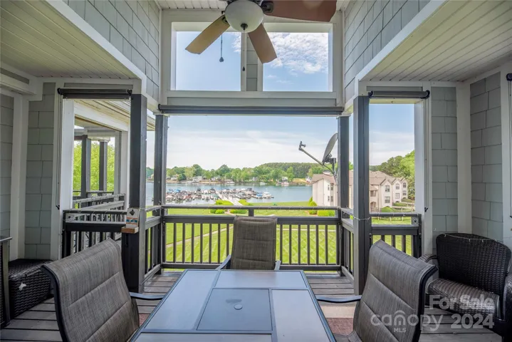 XL covered balcony to enjoy your views of Lake Norman