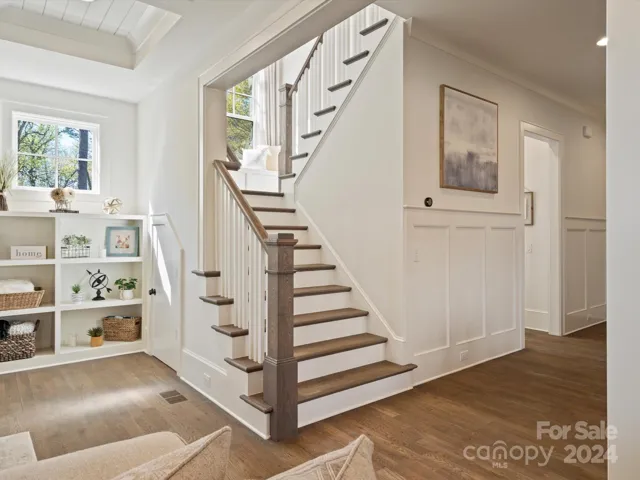 1st floor staircase leading to the 2nd floor