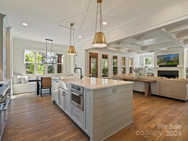 Open concept kitchen / living room area