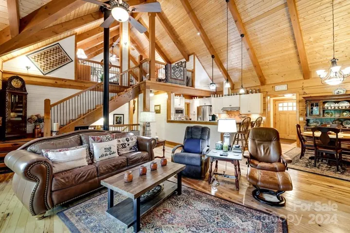 23ft ceilings