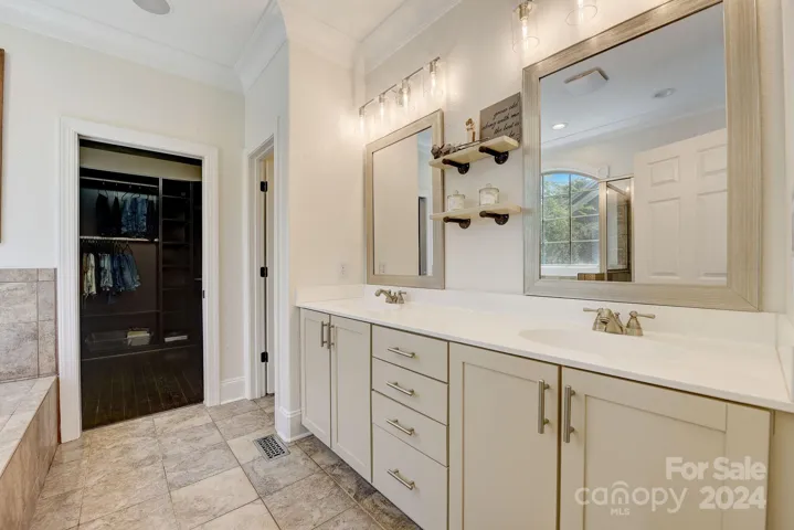 Double Vanity