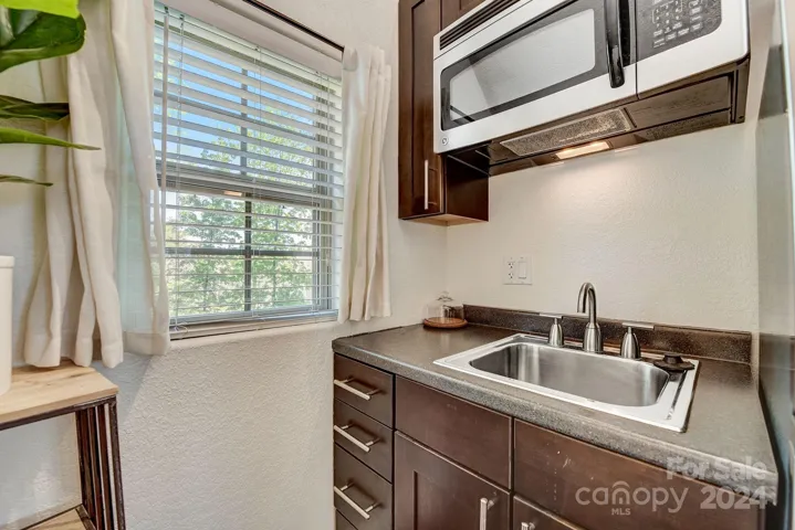 ADU, sink, fridge, micro