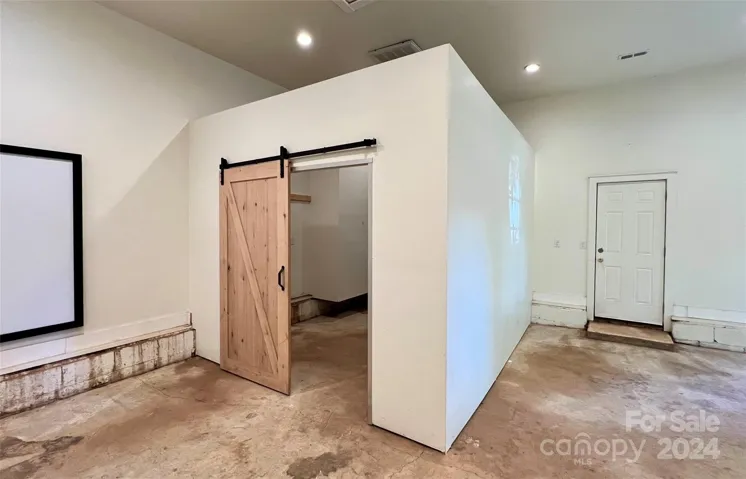 Detached Oversized Garage