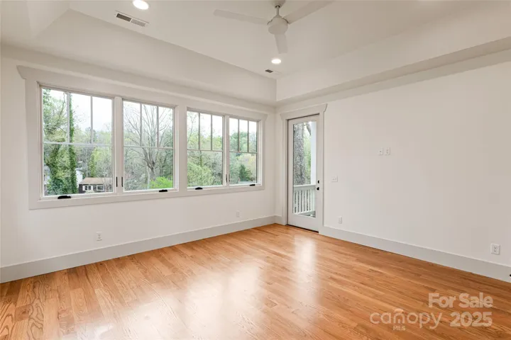 Primary suite