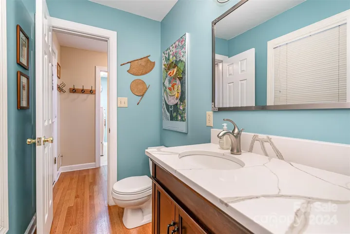 Nicely updated secondary bathroom