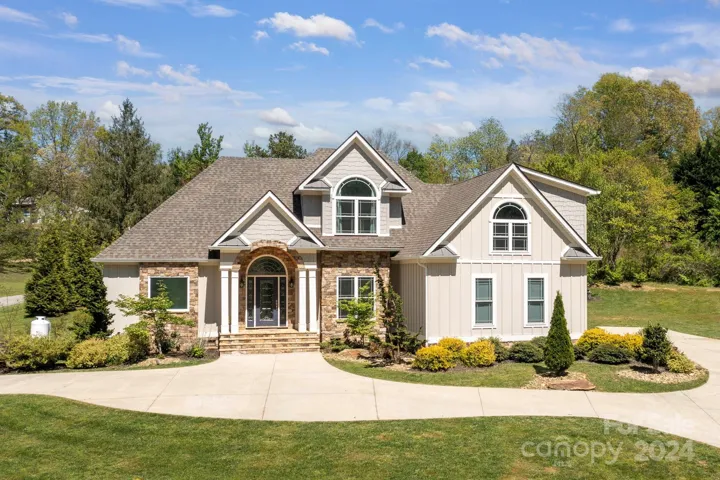 Welcome home to 32 Bill Horne Drive!