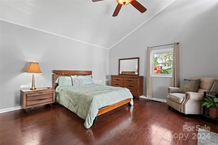 Primary suite