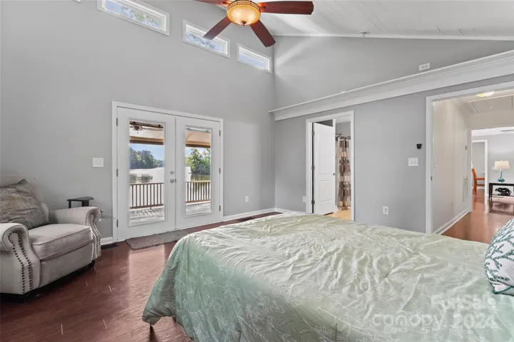 Primary suite