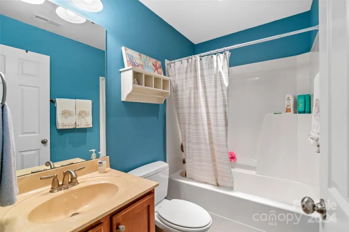 Beautiful full bath for guests upstairs