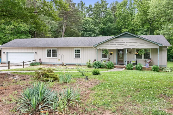 Ranch home with easy main level living!