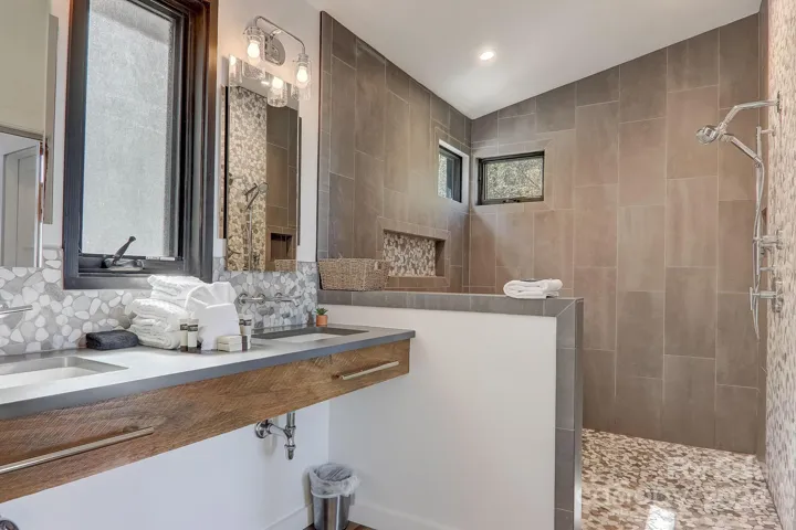 Ensuite Bath