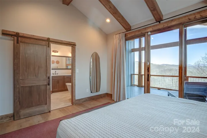 Imagine waking up each morning to these views!