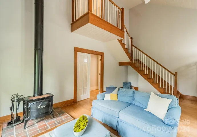 Guest Cottage Living Area