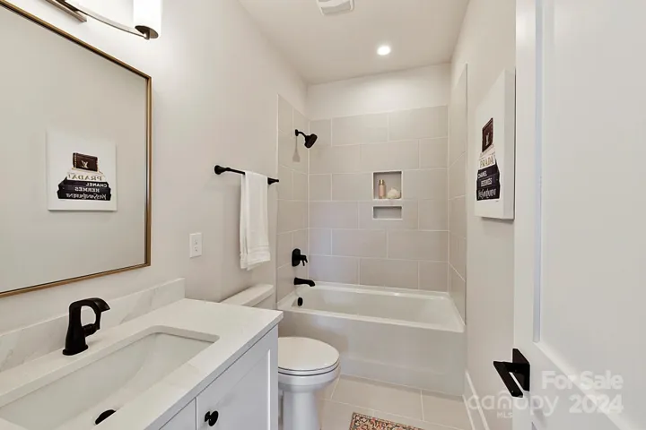 Ensuite Bathroom