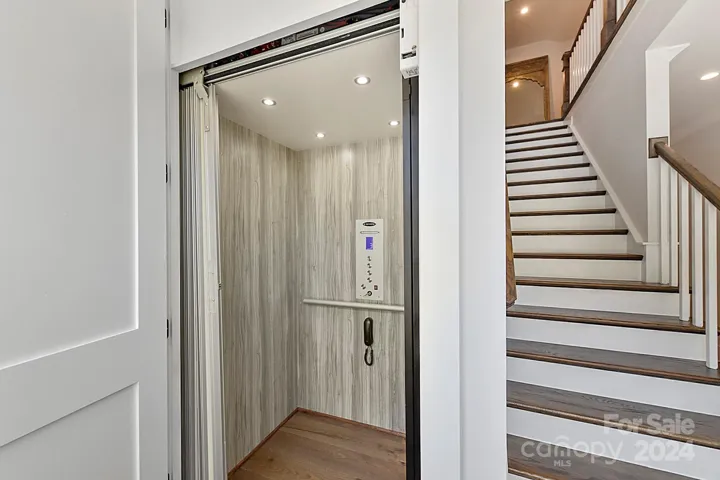 Elevator
