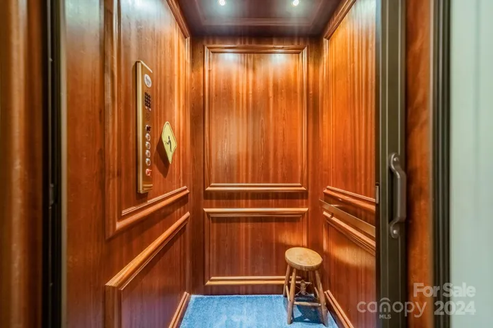 Elevator