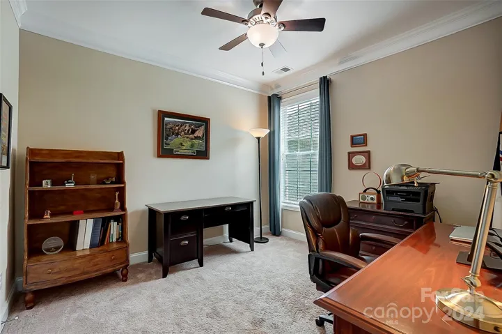 Secondary bedroom, currently being used as office