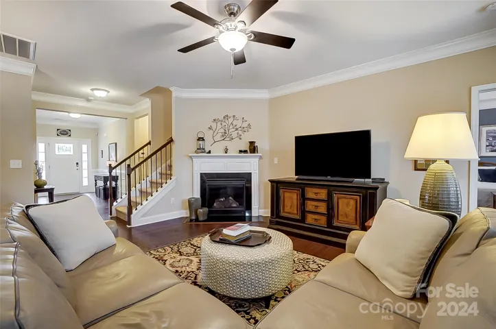 This gorgeous home has it all, loaded w/ tons of upgrades and an open floor plan that is perfect for entertaining