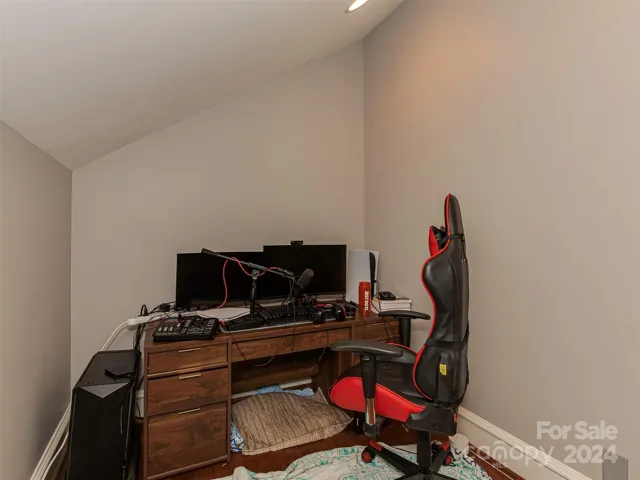 3rd level closet/flex space