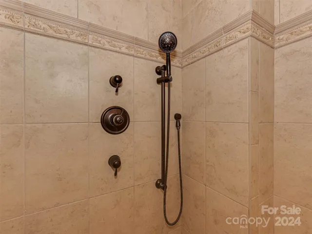 Primary shower