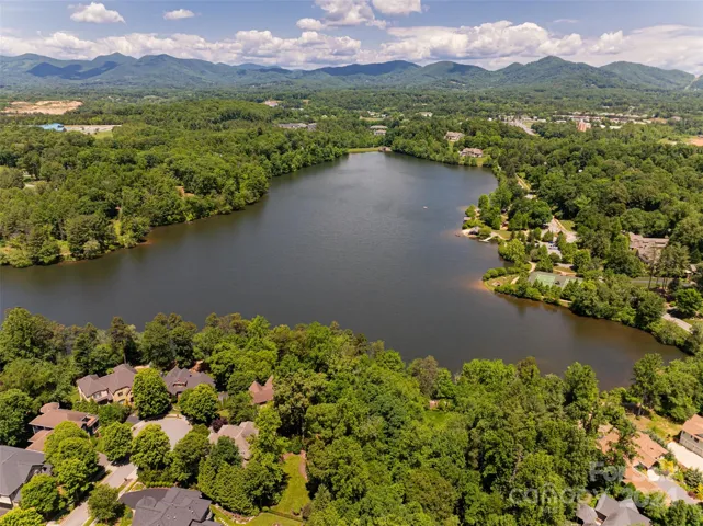 Beautiful Biltmore Lake