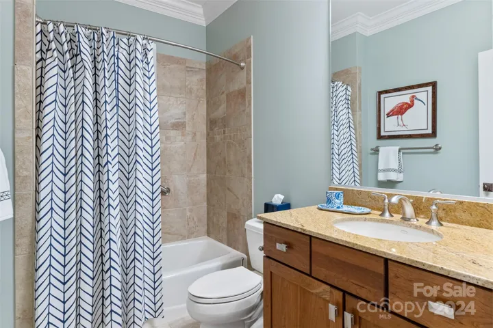 Upper level full bath