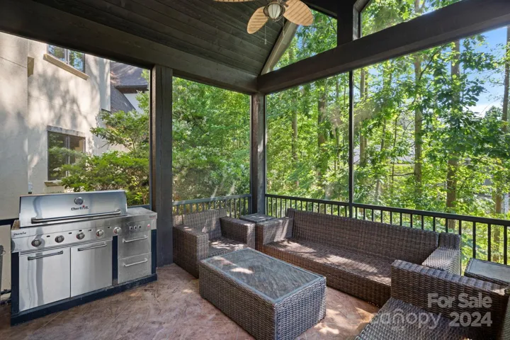 Screened patio
