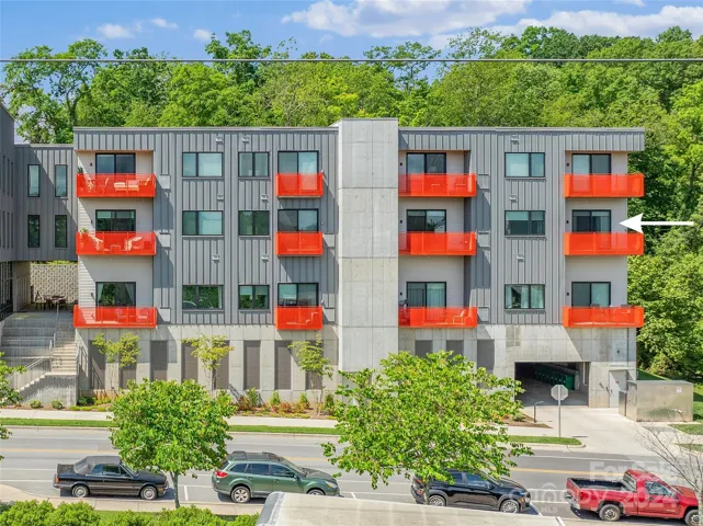 Front of building showing where unit #302 is.
