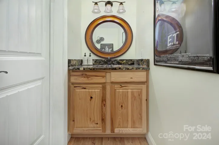 2ND LIVING POWDER ROOM