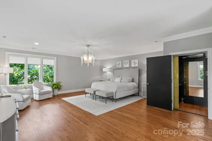 Private Primary suite