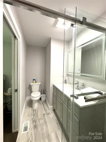 Main floor master bathroom.