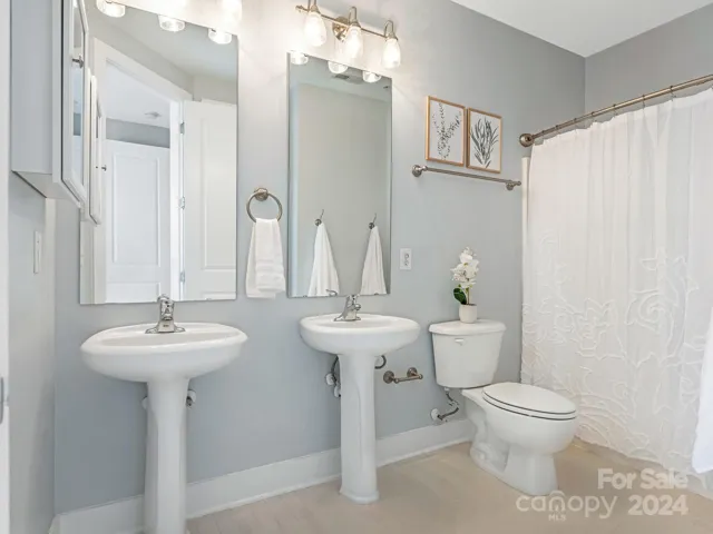 Second En Suite Bathroom