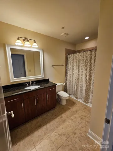 2nd Bathroom