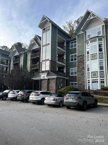 2000 Old Eastwood Village Condos