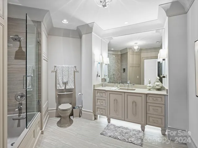 Guest Suite Bath