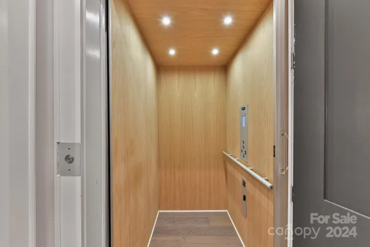 Elevator