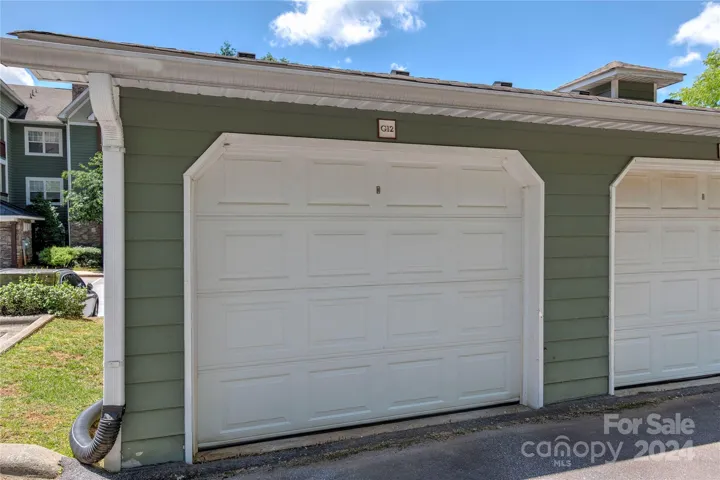 Unattached Garage- Unit G12